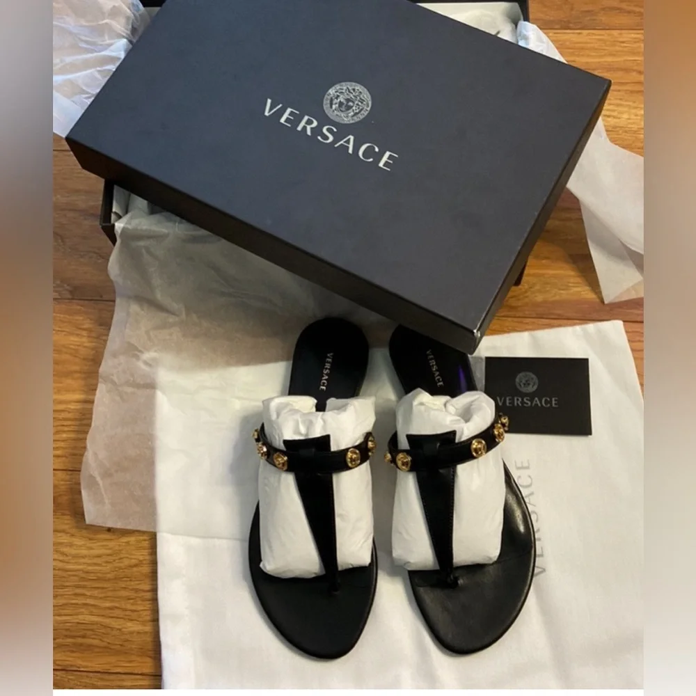 NWT Versace Medusa Emblem Stud Sandals Including Dust Bag Box Authenticity Card - Picture 10 of 15